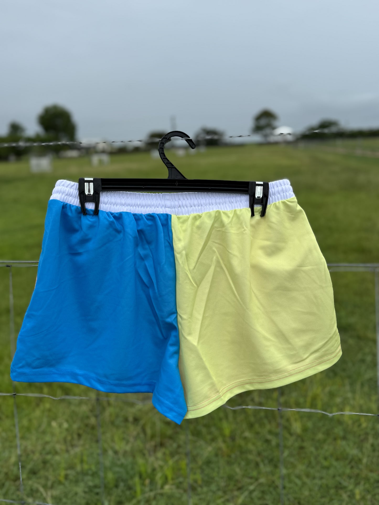 Multicoloured Maddog’s